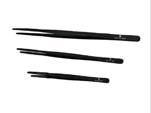 Пинцет прорезиненный "Scaled" 30см "black"
